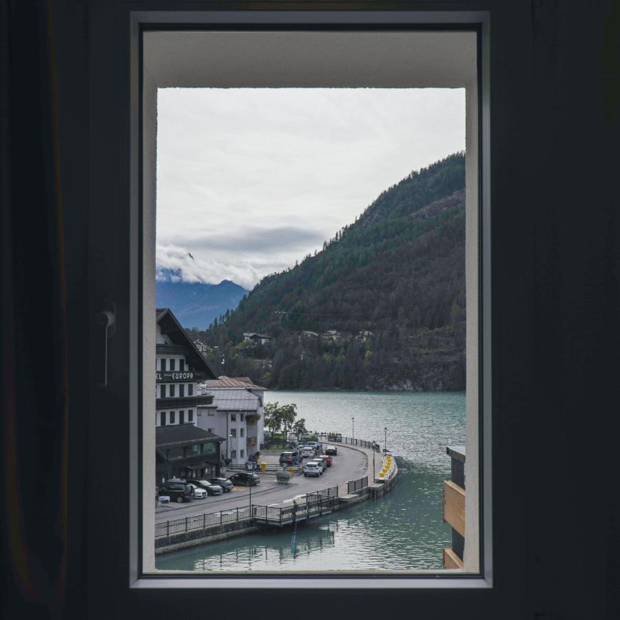 Una Civetta Sul Lago Alleghe Exteriér fotografie