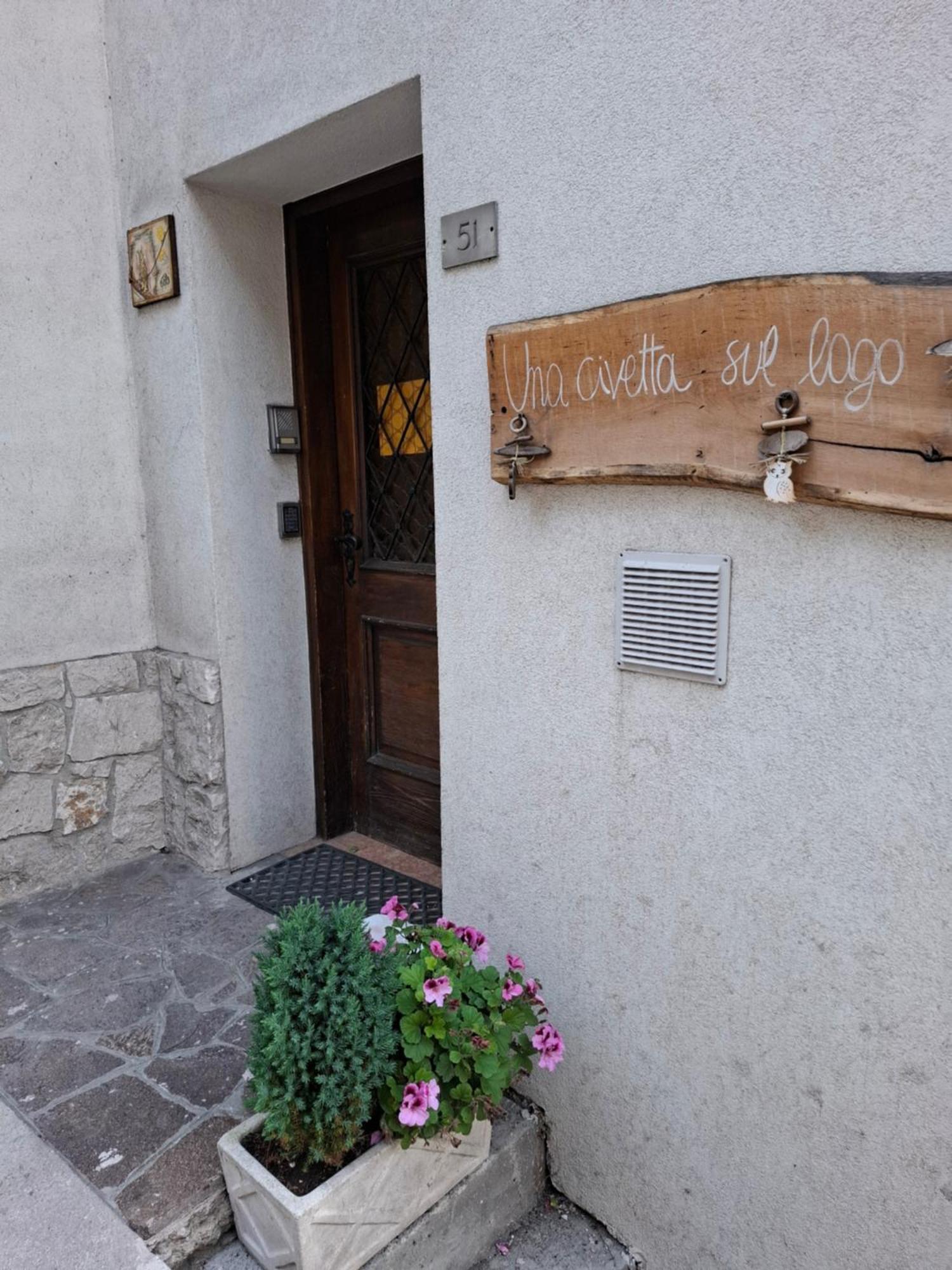 Una Civetta Sul Lago Alleghe Exteriér fotografie